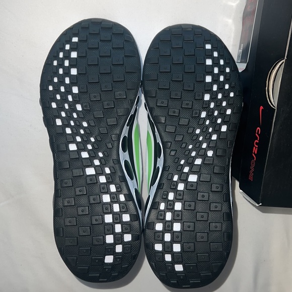 Nike sneakers. Cruz One. Size 6.5. - Picture 4 of 5